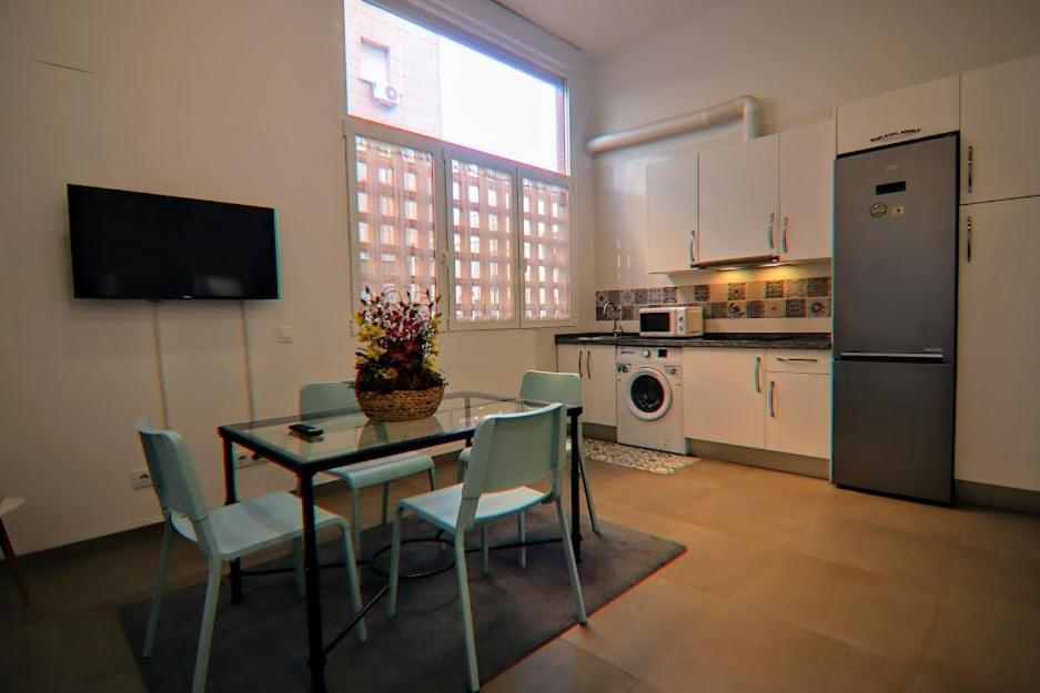 Luminoso Apartamento En El Corazon De Triana Apartman Sevilla Kültér fotó