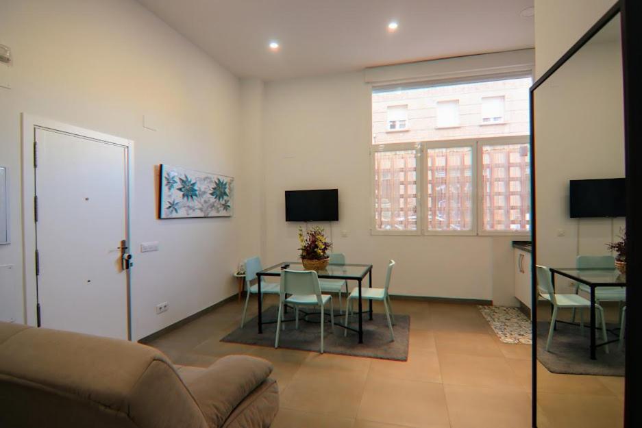 Luminoso Apartamento En El Corazon De Triana Apartman Sevilla Kültér fotó