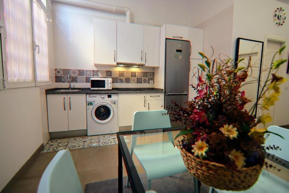Luminoso Apartamento En El Corazon De Triana Apartman Sevilla Kültér fotó