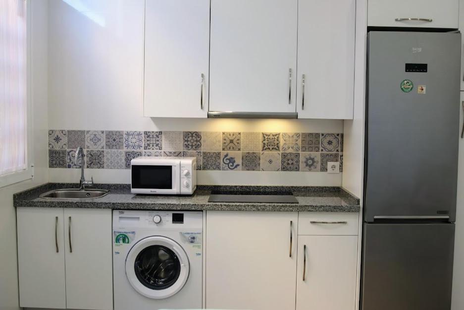 Luminoso Apartamento En El Corazon De Triana Apartman Sevilla Kültér fotó